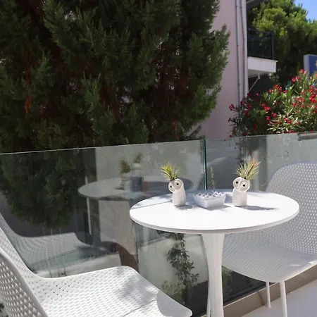 Mona Lisa Апартаменты