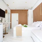 Mona Lisa Apartman *